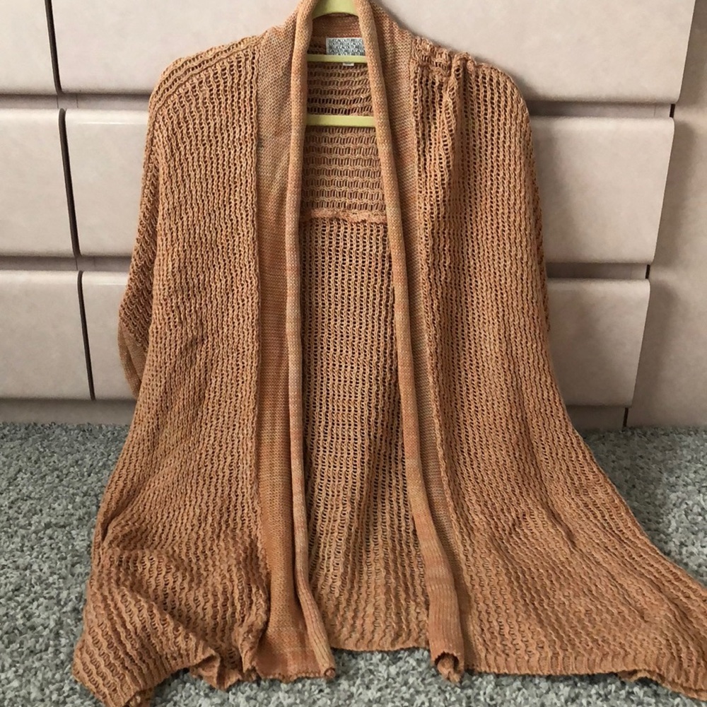 Short sleeve crochet sweater